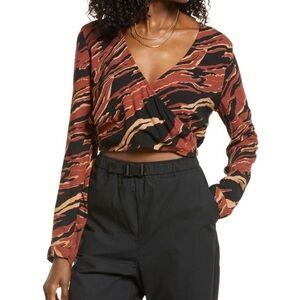 NEW Nordstrom Surplice V-Neck Crop Top Burnout‎ Tiger Stripe Brown Size Small